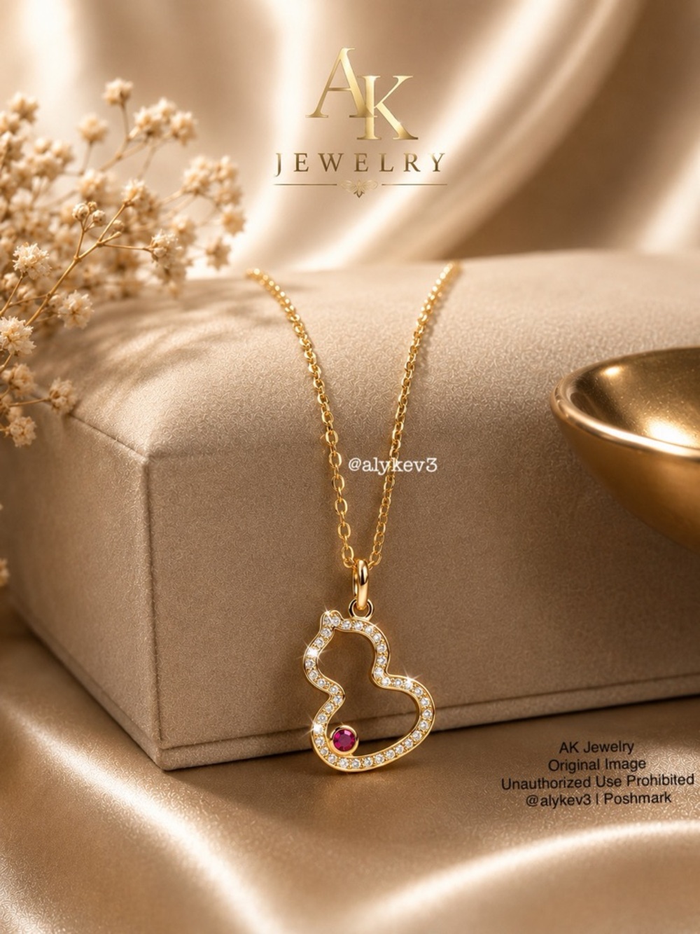 💎LUXURY 14k Ruby Accent Crystal Gourd Pendant Necklace Gold Plated